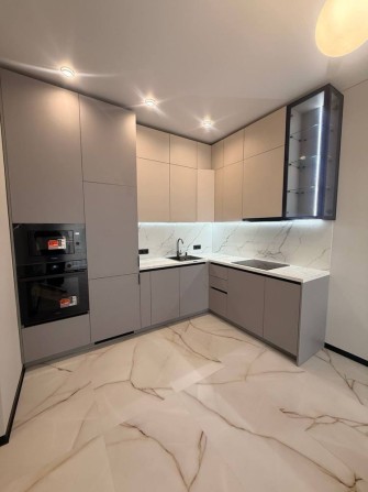 2-кімнатна квартира 57 м² з ремонтом і меблями в ЖК «Нова Сторожниця» - фото 1