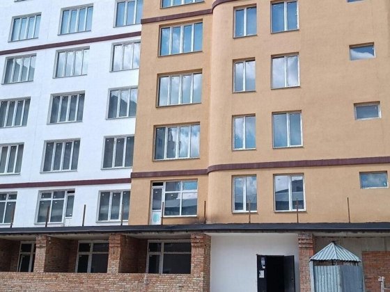 Продається 1-кімнатна квартира в новобудові на Ближньому Замості