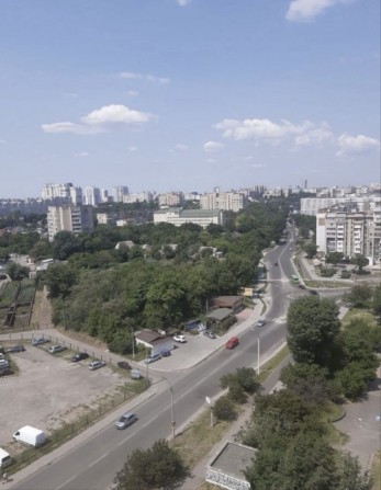Простора 2-а кв-ра на Митниці. 76м2 по 750$ за м2 - фото 1