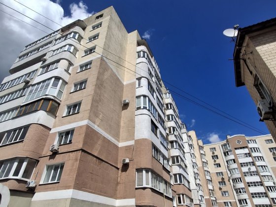 53.3 м2 ЦЕНТР!Проспект Победы 108г Продам Чернігів