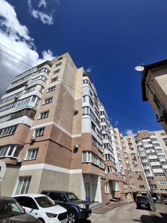 53.3 м2 ЦЕНТР!Проспект Победы 108г Продам - фото 1