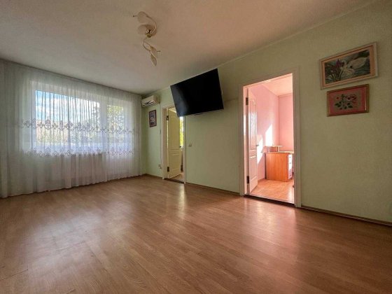 Продам 4к квартиру на вул.Академіка Янгеля 3945 Винница