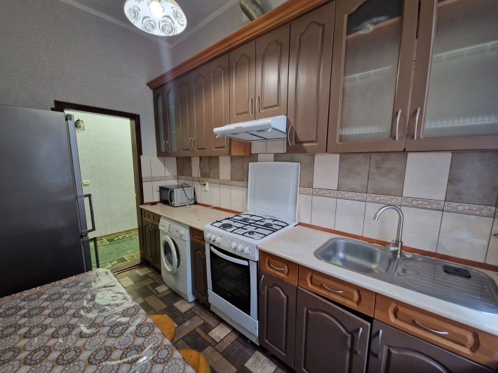 Продаж 2х кімгатної квартири.Сталінка. Рн. Вал - фото 1