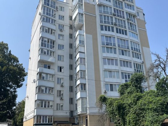 Центр, Градецкий, 3х комнатная, ул. Самострова 21а, автономка Чернігів
