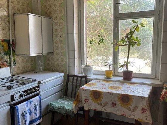 (8) Продам 1-кімнатну квартиру на Вишеньці перехрестя А.Первозванного/ пр-т Юності 9726 Винница