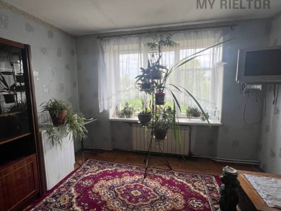 Продаж трикімнатної квартири по вул.Восьмого березня