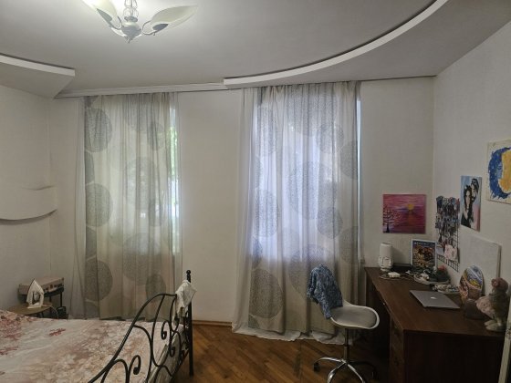Продається квартира дві кімнати Чернівці