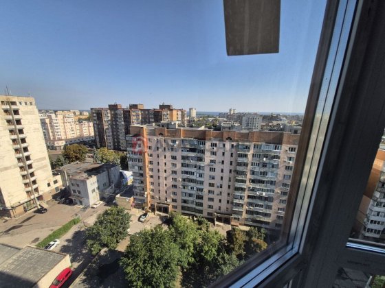 Продаж 2 кімнатної квартирі в центрі міста Черкассы