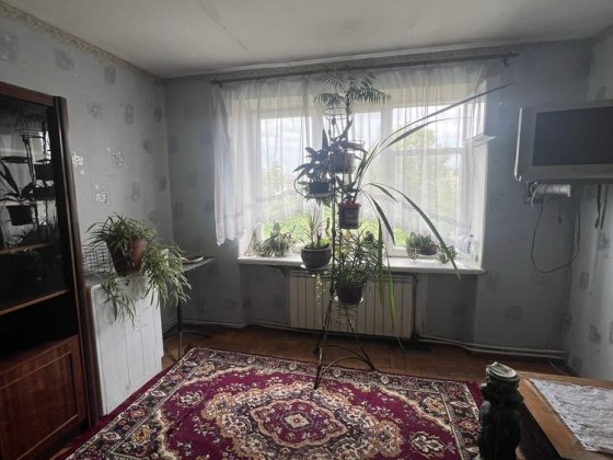 Продаж трикімнатної квартири Ужгород
