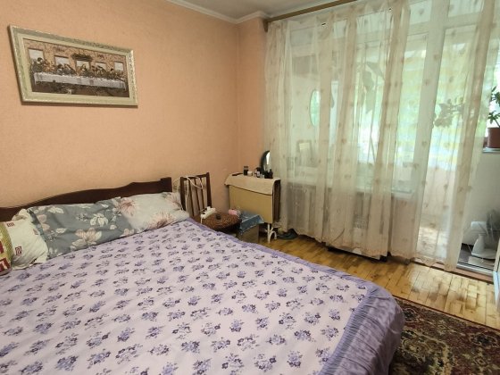 Продаж 2-кімнатної квартири по вул. Героїв Майдану Чернівці