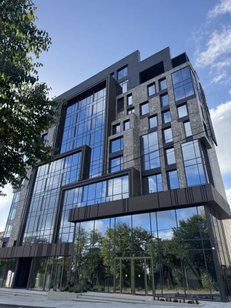 Продаж квартири без ремонту, паркова зона - фото 1