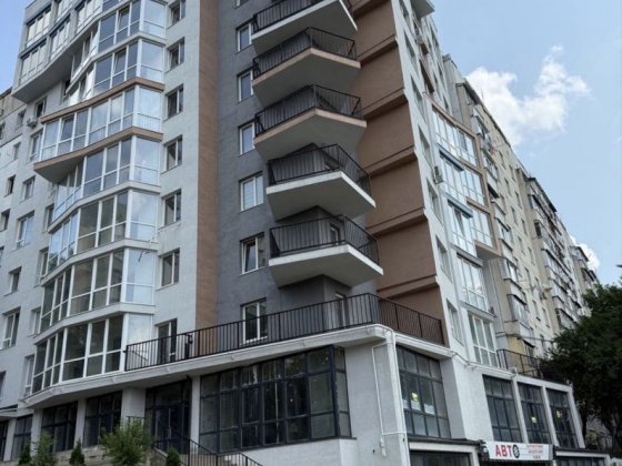 Продам 3кімн здану новобудову Чернівці