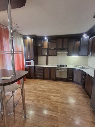 70 м2+Паркомісце Продаж 2 кім квартири в гарному місці - фото 1