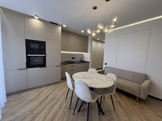 Продаж 2 кімнатної квартири в сучасному ЖК В4 Ужгород