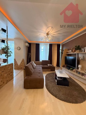 Продаж трикімнатної квартири по вул.О.Хіри - фото 1