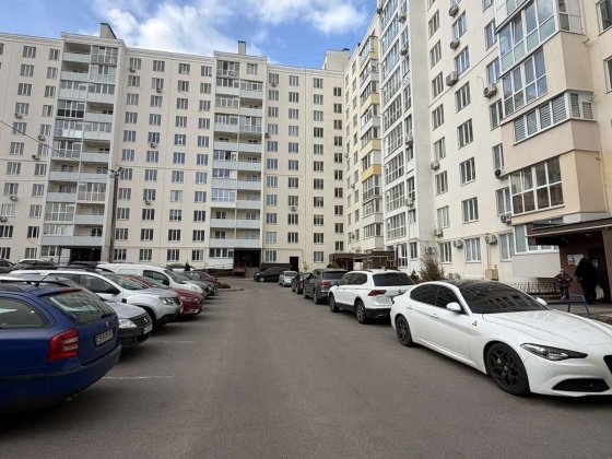 80.9 м2 Продаж кухня гостина +2 кімнати Автономка Чернігів