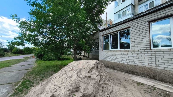 Продам 1 кімнатну квартиру на Антонова 9985 - фото 1