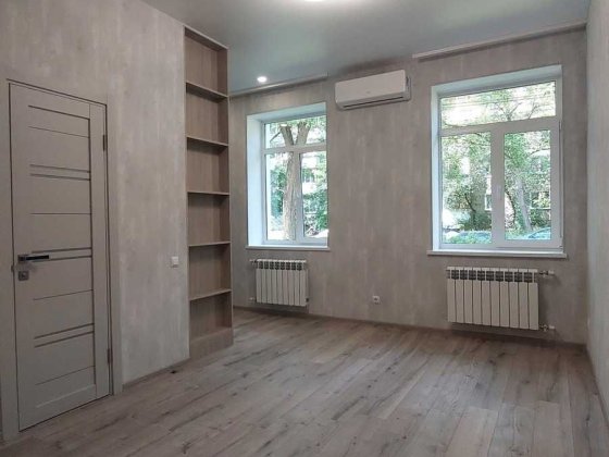 Продається 1к квартира на Ближньому Замості