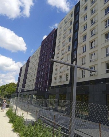 Продається 2-кімнатна квартира в новому житловому комплексі на Замості - фото 1