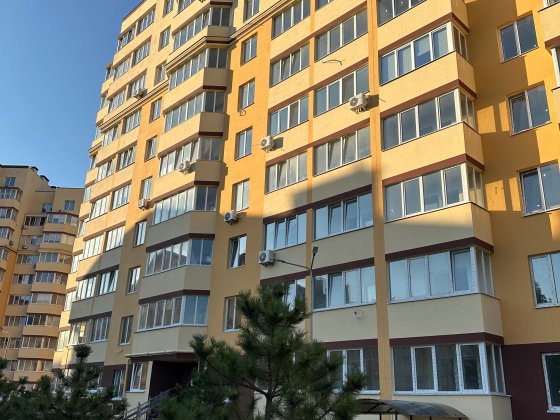 Однокомнатная Сфиевськая  -Борщаговка срочно продам Софіївська Борщагівка