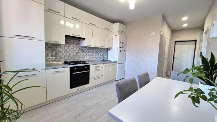 Є 3 РОКИ,  Продаж якісної квартири в ЖК Волошковий,  Повна комплектація - фото 1