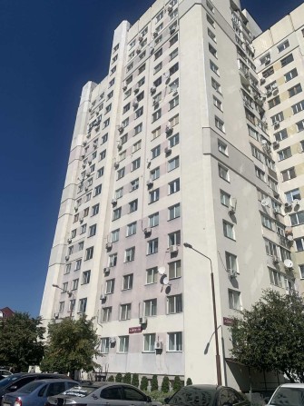 Продаж 1-к квартири  вул. Левка Лукьяненка 2/4. Метро Оболонь. - фото 1