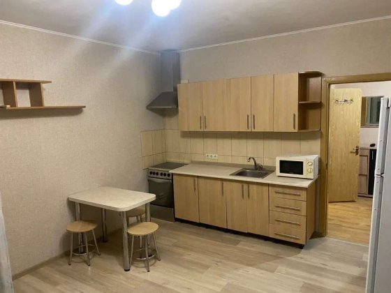 Продаж 1-кімнатної квартири по Харківському шосе, 152 Київ