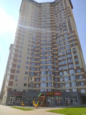 Продаж 3-к квартири вул. Новопольова 2 - фото 1