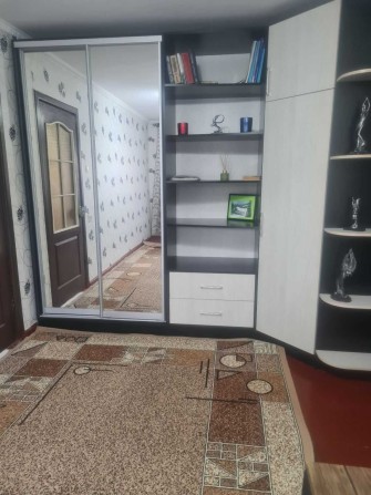 Продам трикімнатну квартиру - фото 1