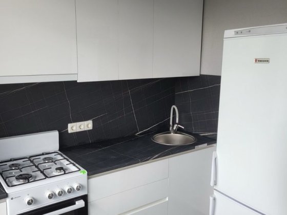 Продаж 2 кім.кв. Новий сучасний ремонт, меблі, техніка Бердичев