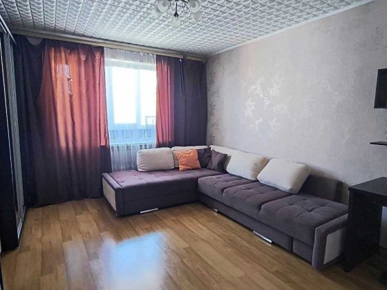 Продам 3 кімнатну квартиру по вул. 6 Грудня  (р-н Файномаркету) Александрия