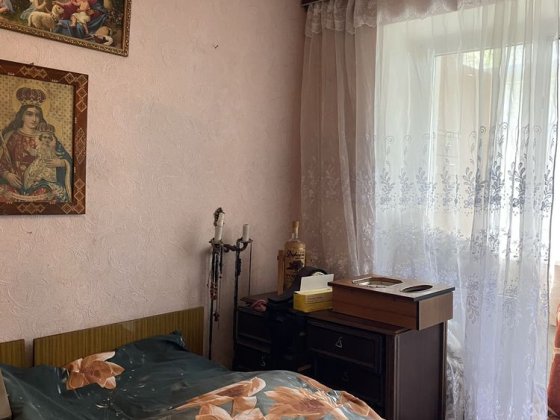 Продам 3х кімнатну квартиру,  з   АО, ЧЕШКА, р-н Червона Гора, ТОРГ!!! Бердичів