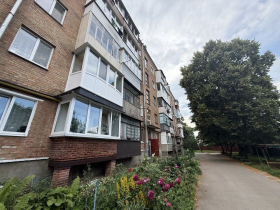 Продам 2 х кім квартиру Бердичів