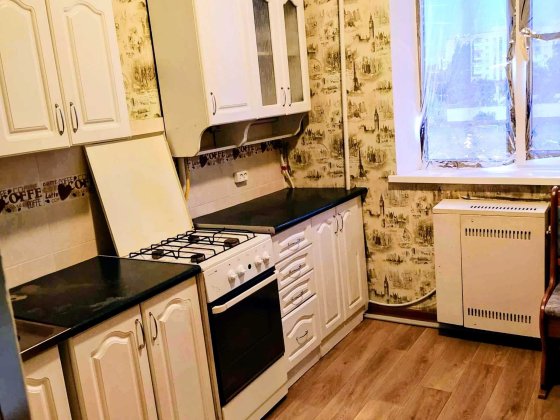 Продам світлу,затишну 2-х кімнатну квартиру. Александрия