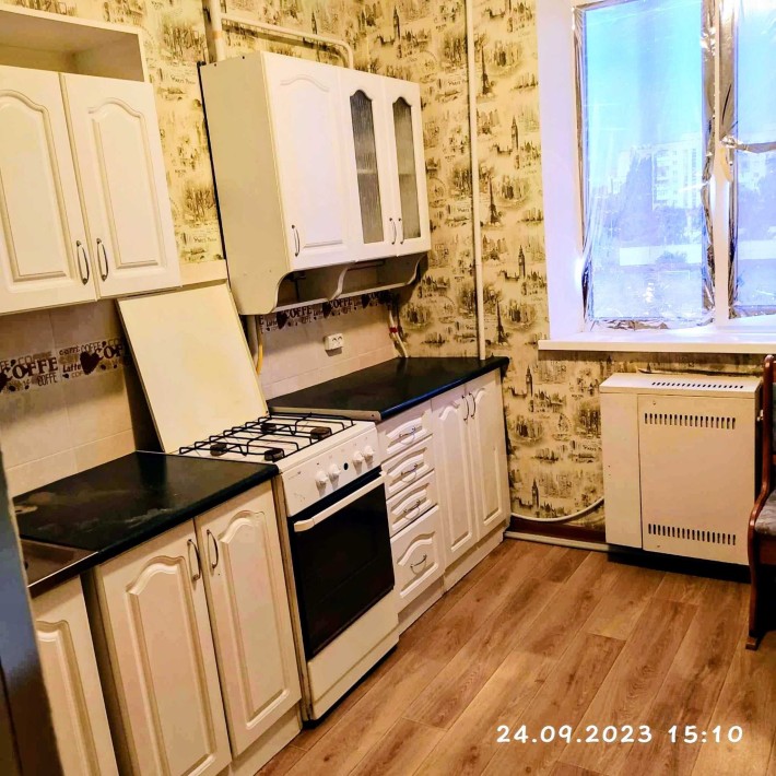 Продам світлу,затишну 2-х кімнатну квартиру. - фото 1