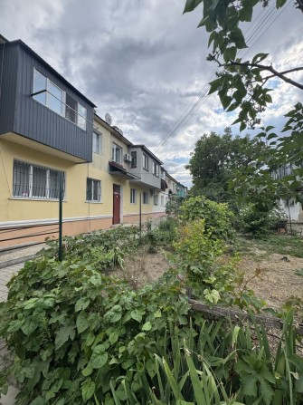 Продам 2-ком. квартиру в районе рынка по ул. Сергея Файнблата. За Копейкой. - фото 1