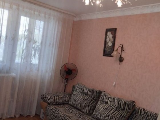 Продам 2кімнатну  квартиру, на 2 поверху, Елінг,  Одеська Бердичев