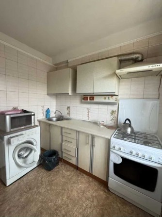 ПРОДАЖ центр Боярки двохкімнатна вулиця Білогородська 144 - фото 1