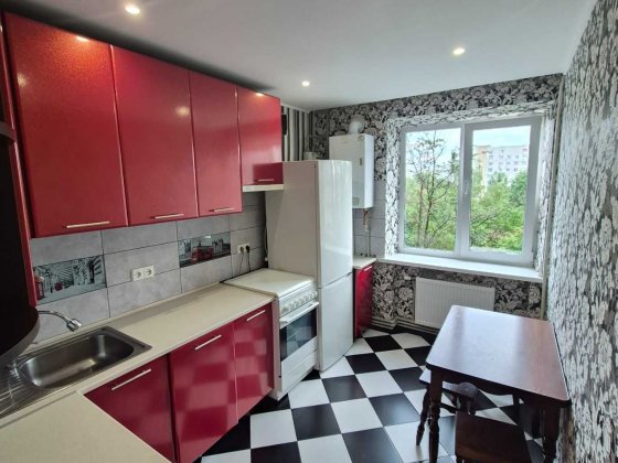 Продам 3-х кім квартиру 62м2 з інд.опаленням, ремонт, меблі, техніка. Боярка
