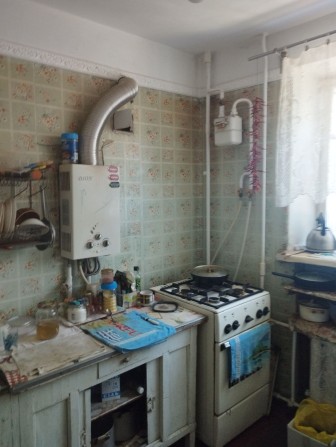 Продам 1-о кімнатну квартиру 35 кв.м. - фото 1