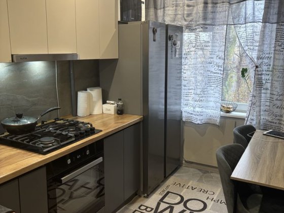 Продам Соцмісто 3 кімнатна від Власника Каменское