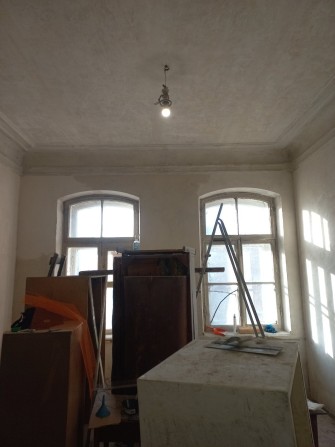 Продам 1-кім.кварт.31кв.м в царському домі не закінчений ремонт - фото 1