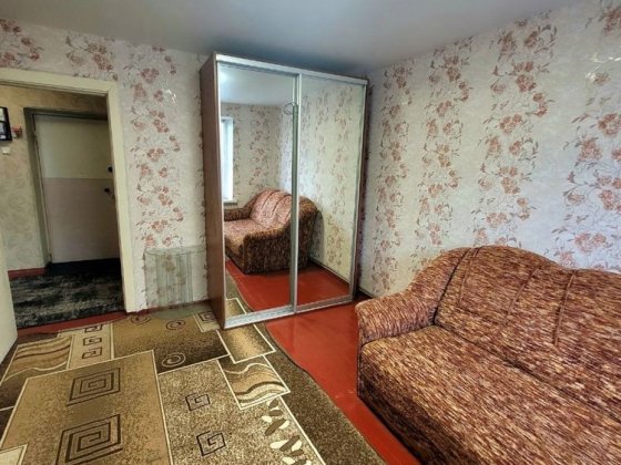 Продам 2 х комнатную квартиру. Пр. Відродження Кам'янське