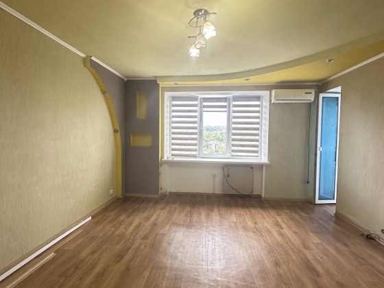 2-кімн квартира, пр. Відродження, Кам'янське Кам'янське