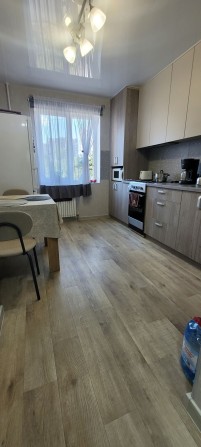 Продам 4-кімнатну квартиру з ГАО Л/Б 3/9  10 мкр-н - фото 1