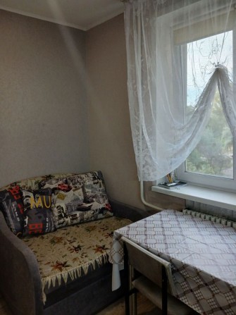 Продам 1-комнатную квартиру на 11 микрорайоне Левого берега - фото 1