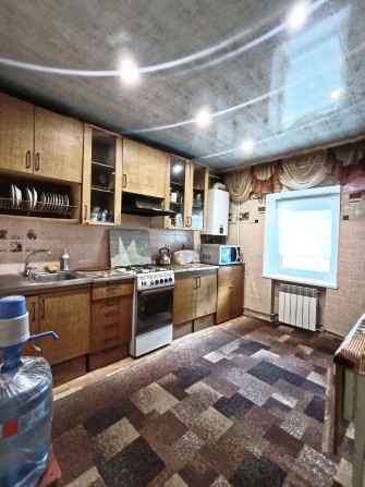 Продам 2 х кімн квартиру з розд.кімн.та газове Ао - фото 1