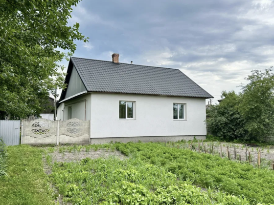 Продається житловий дім с. Андрушки