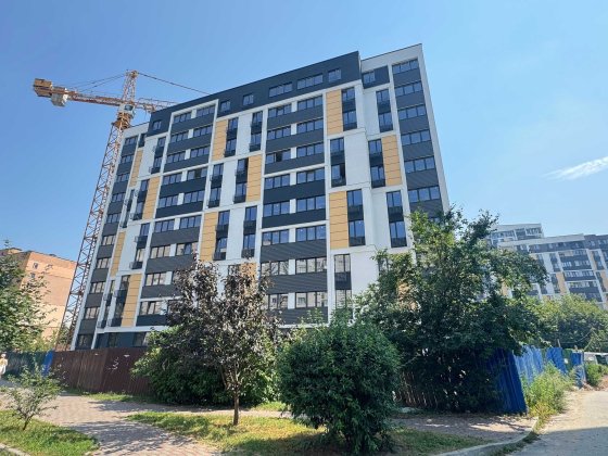 Продам 1 кім кв в ЖК Сіті Парк! Центр міста! 1 пов., засклений балкон, сонячна сторона! Вишгород