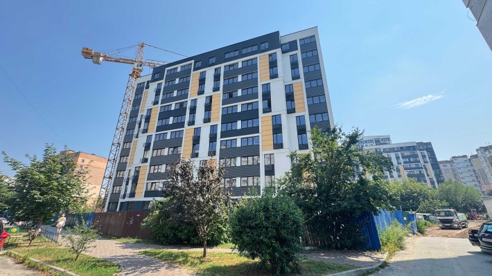 Продам 1 кім кв в ЖК Сіті Парк! Центр міста! 1 пов., засклений балкон, сонячна сторона! - фото 1